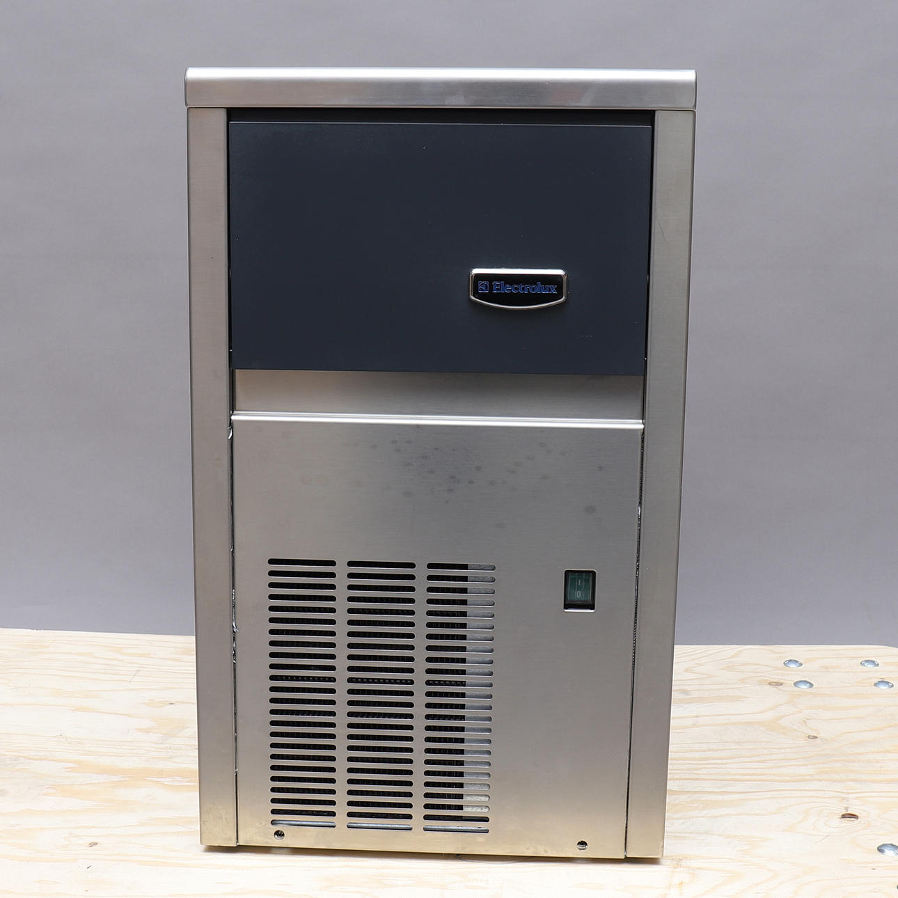 EISMASCHINE, Electrolux, Edelstahl.