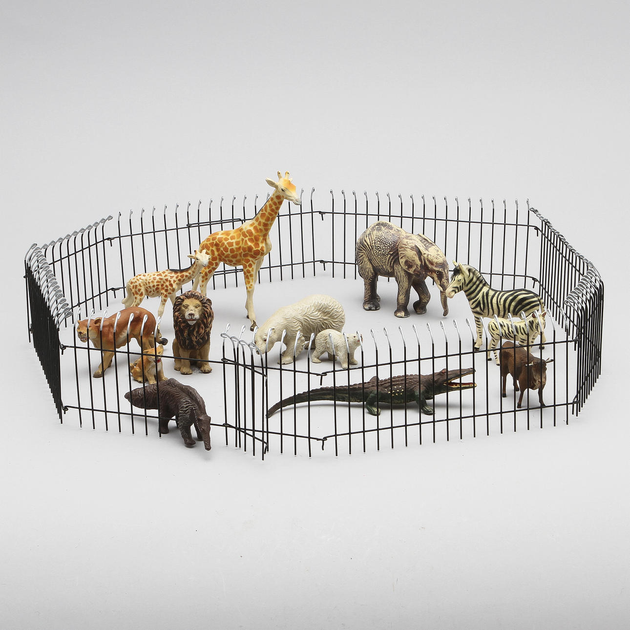 LEKSAKSZOO, 13 djur samt stängsel, elastolin, Tyskland 1950-tal.