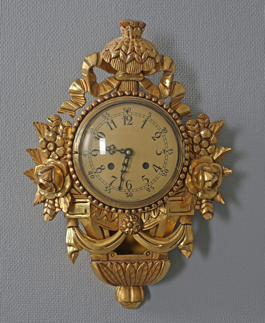 VÄGGPENDYL, gustaviansk stil, Westerstrands, Töreboda, 1900-tal.