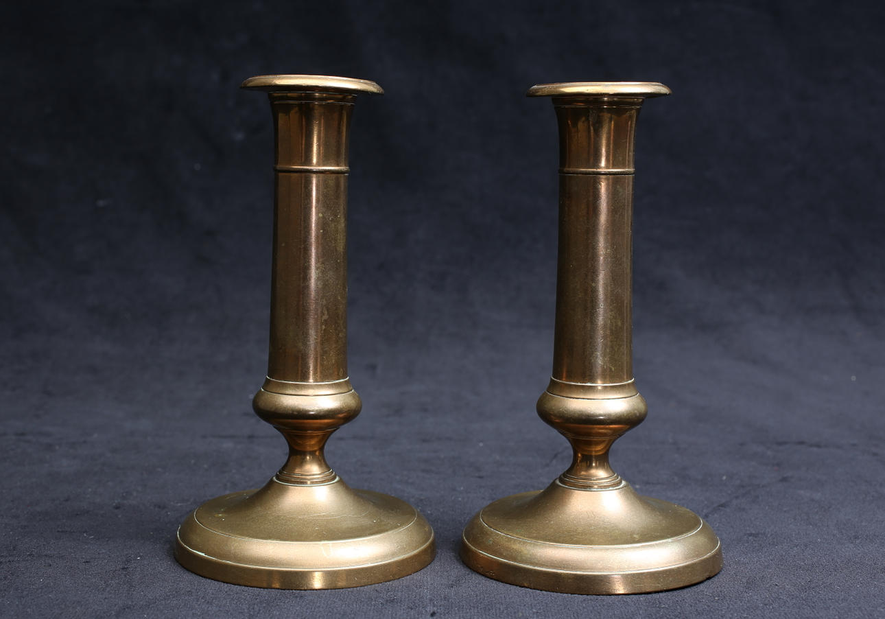 LJUSSTAKAR, 1 par Mässing.