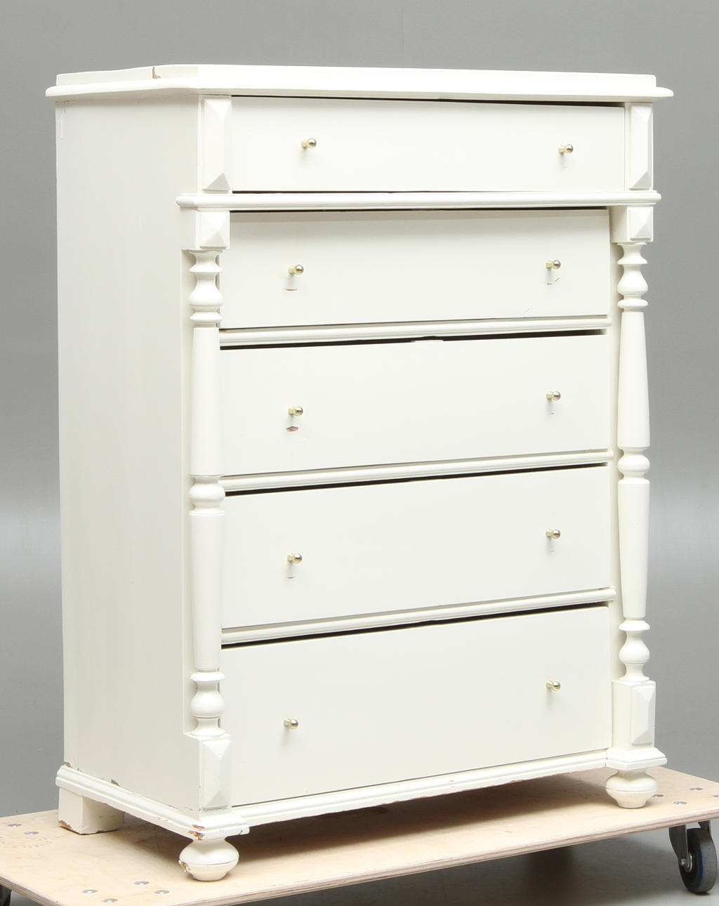 BYRÅ, nyrenässans, 1800-talets slut.