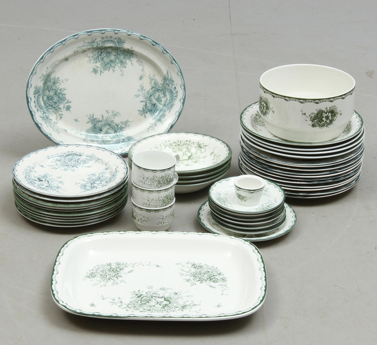 SERVISDELAR, ca 37 delar, porslin, "Gröna Anna", Rörstrand.