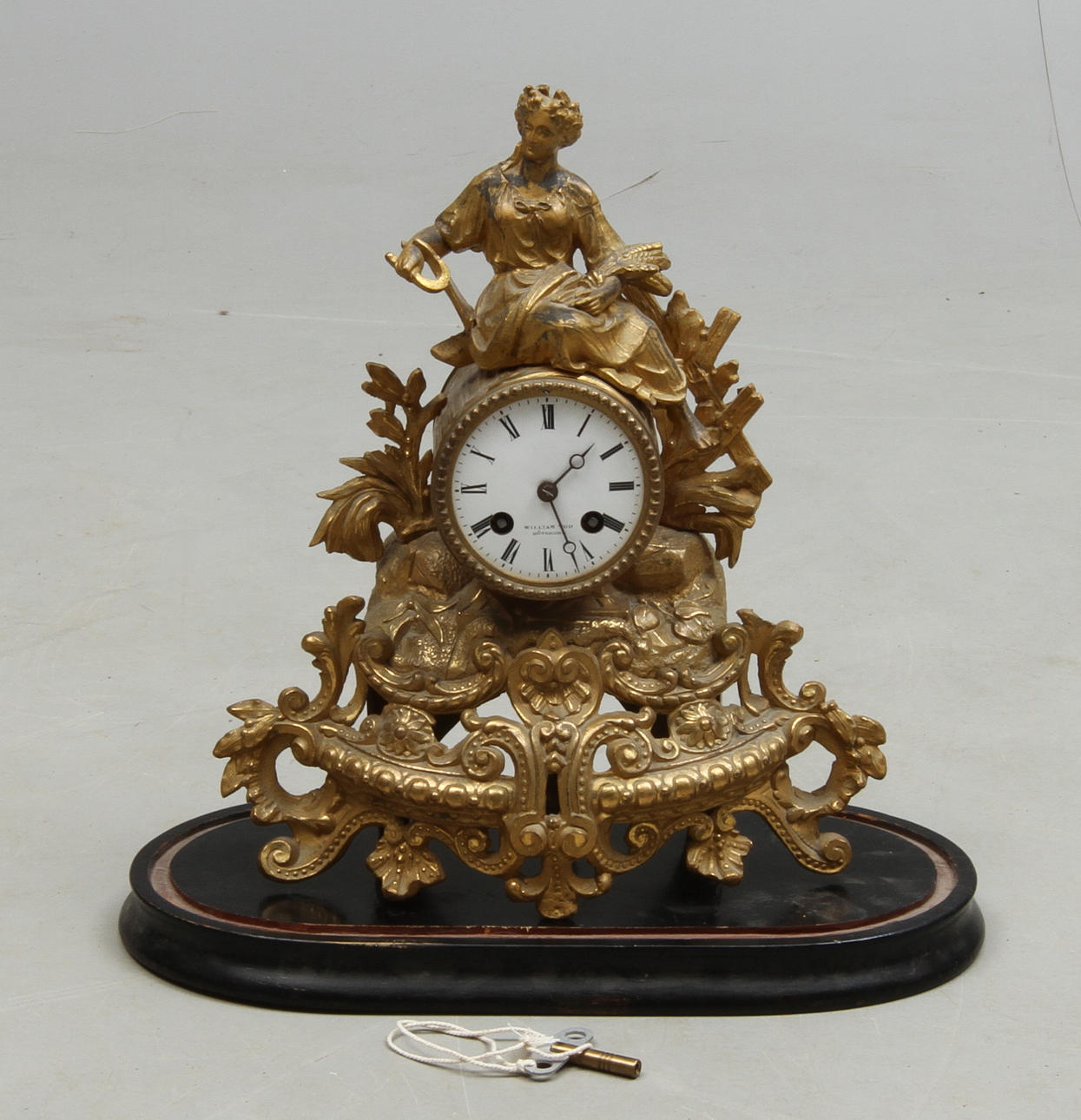 BORDSPENDYL, nyrokoko, William Tod, Göteborg, 1800-tal.