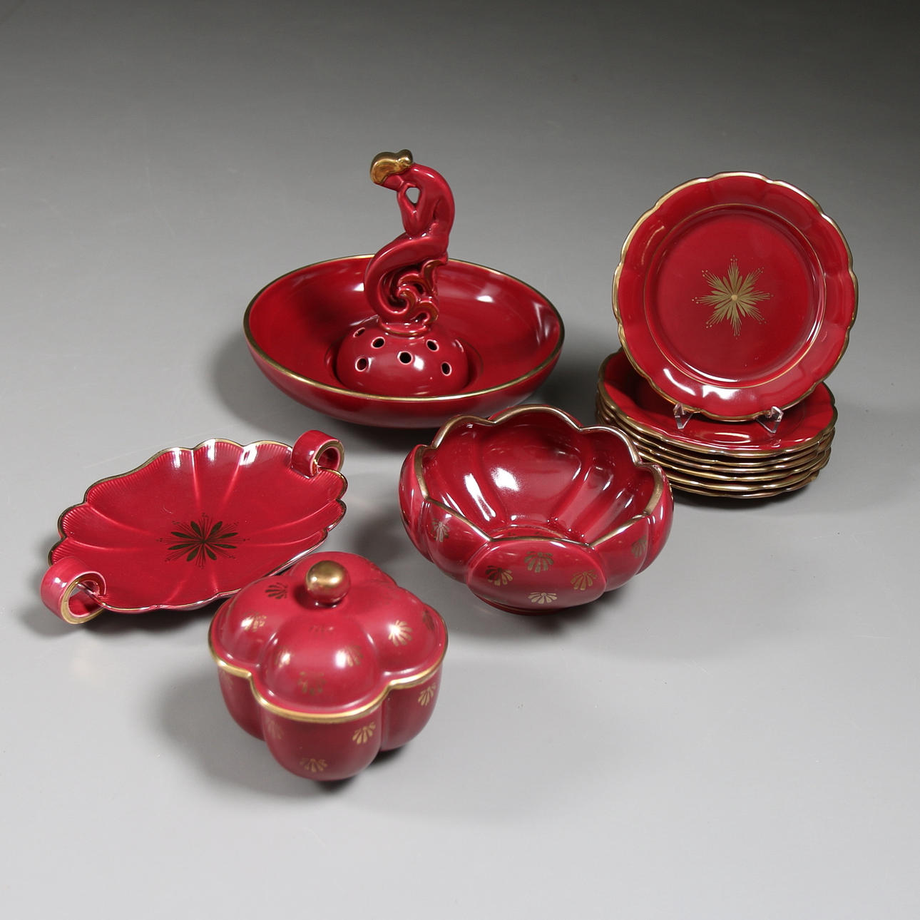 PARTI KERAMIK, 12 delar, "Röd rubin" Art Deco, Arthur Percy, Gefle.