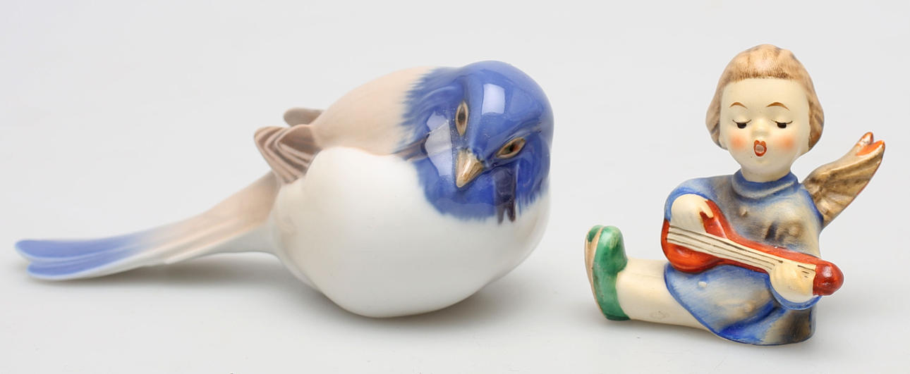 FIGURIN OCH LJUSSTAKE, 2 delar, porslin, Bing & Gröndal samt Hummel.