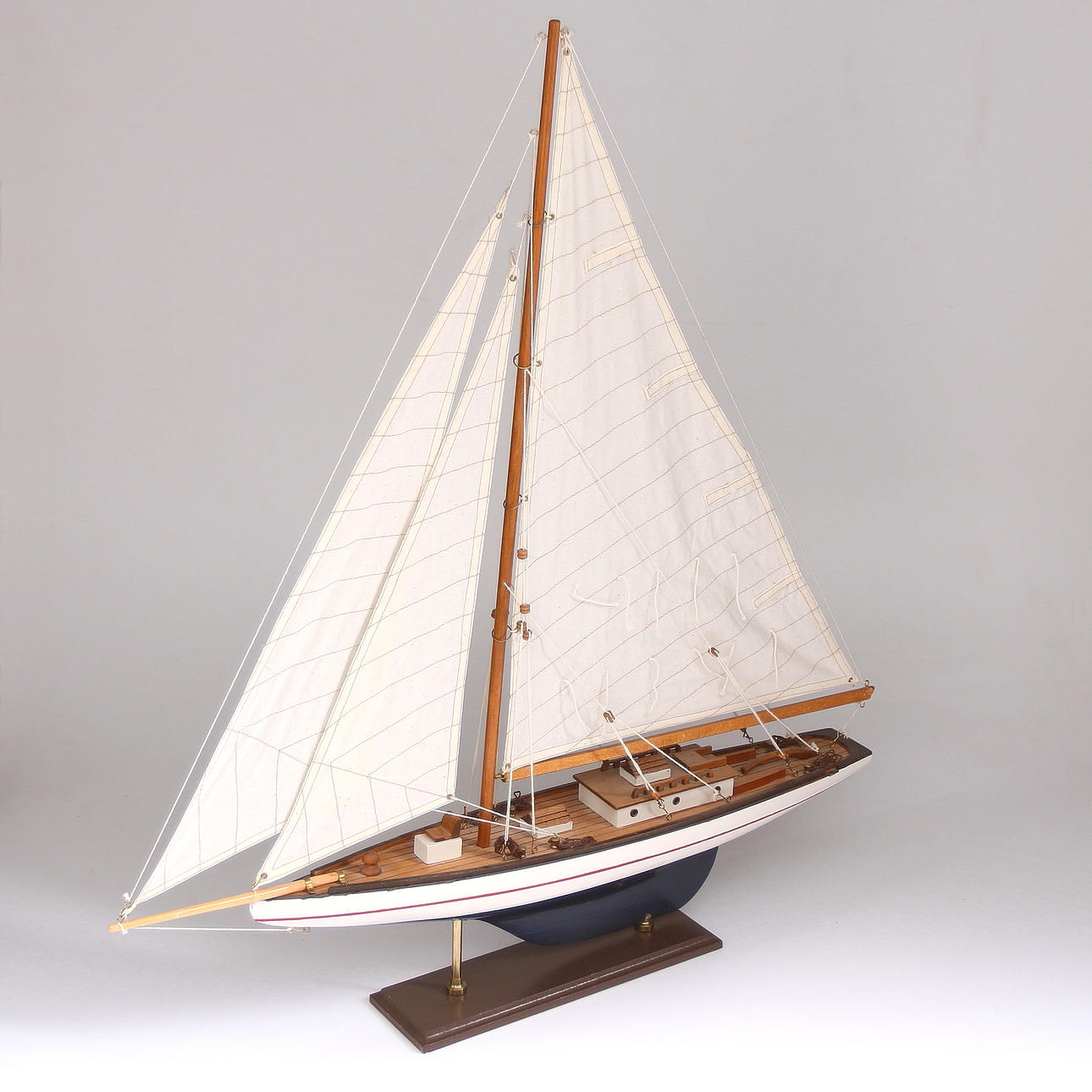 MODELLBÅT, Segelbåt, trä, 1900-tal.