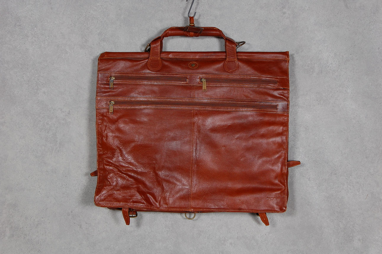 RESEGARDEROB, skinn, " Baron ".