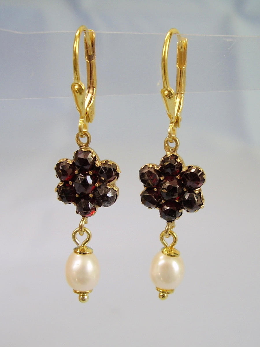 GRANAT ÖRHÄNGEN BOHEMIA ANTIK.