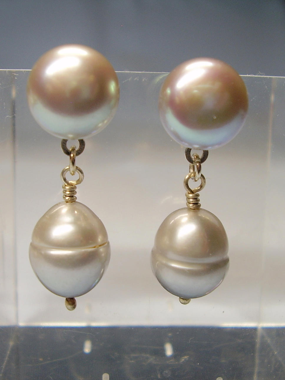 ÄKTA GRÅ SILVER PÄRLÖRHÄNGEN.