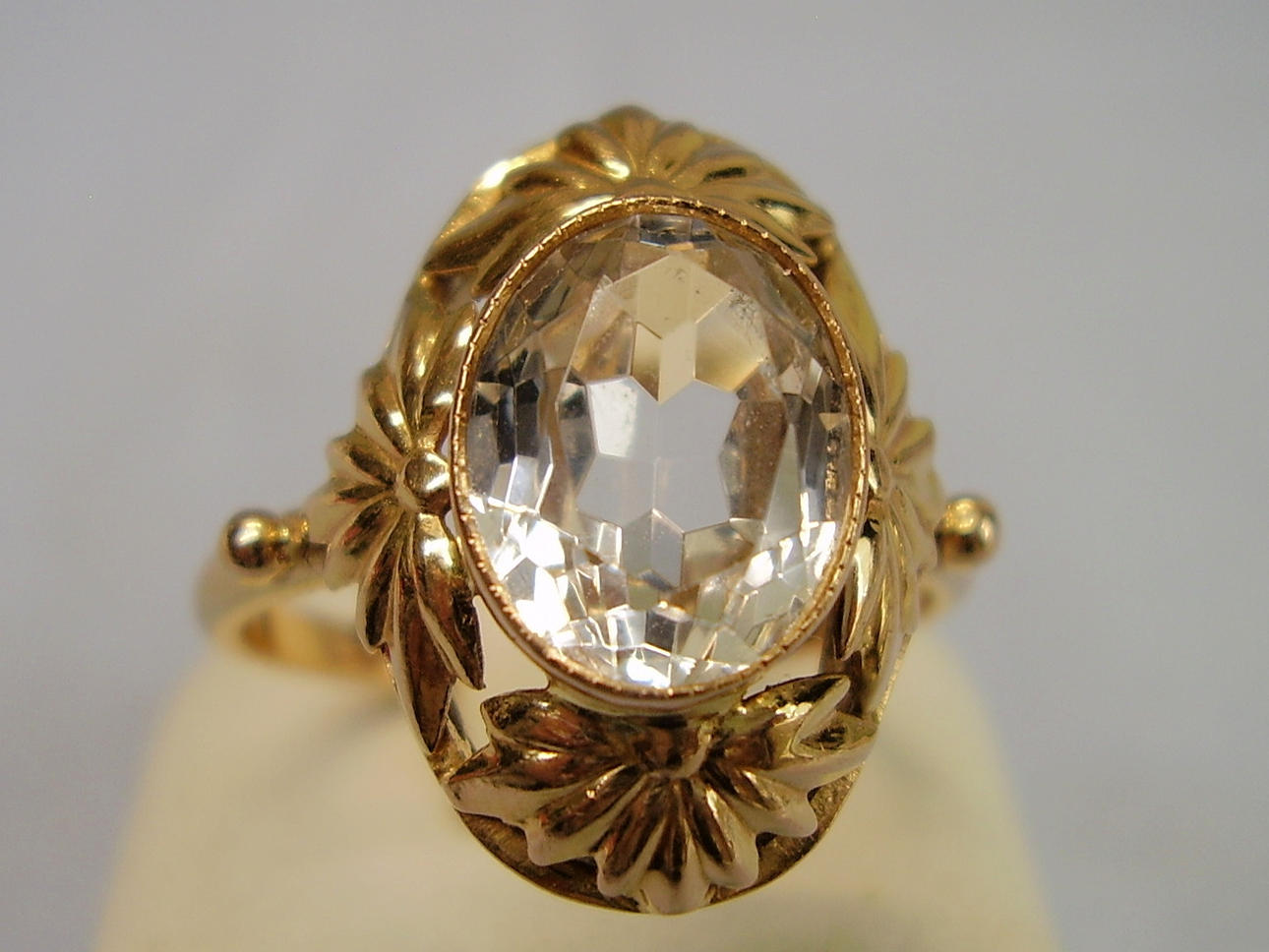 ANTIK RUSSISK RING ROSE GULD 583 LYSEBLÅ SPINELL.