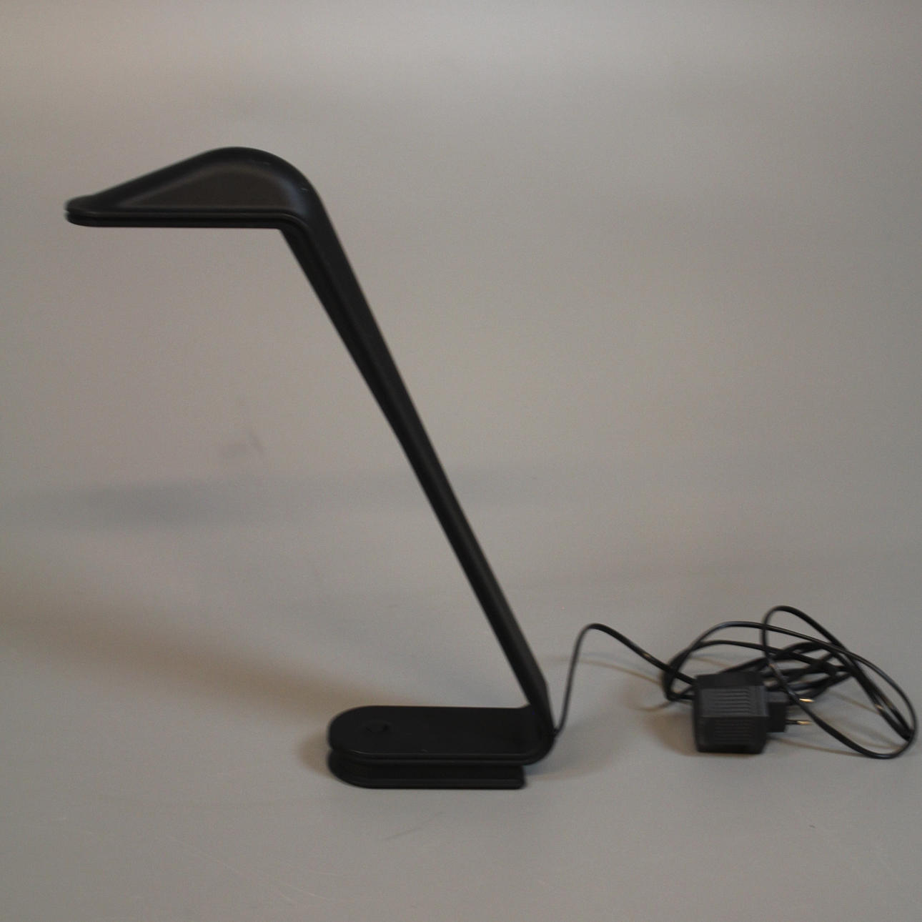 LOUIS POULSEN. BORDLAMPE nr. 23458. Danmark.