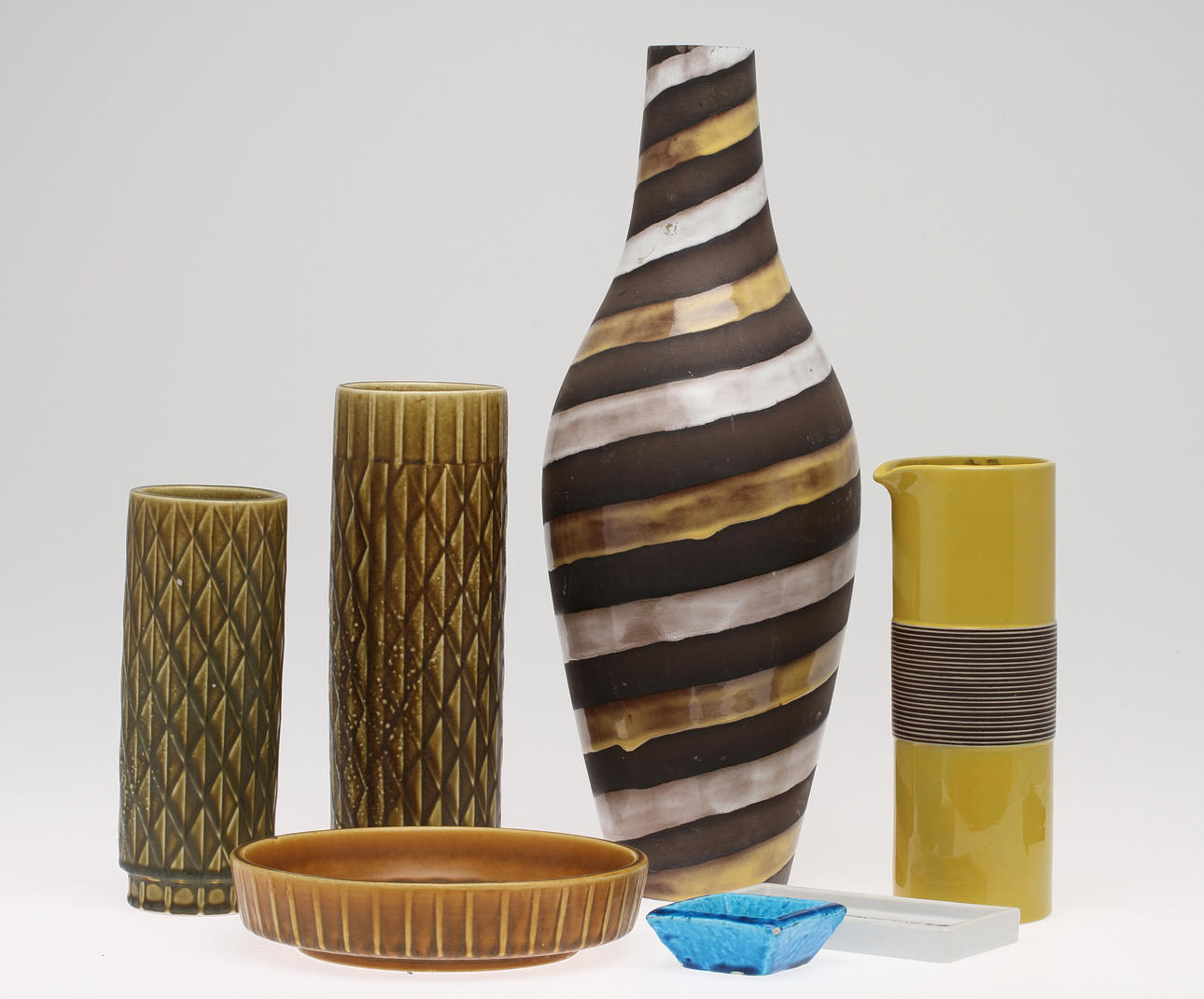 PARTI KERMIK, 7 delar, delvis Gunnar Nylund. 1900-tal.