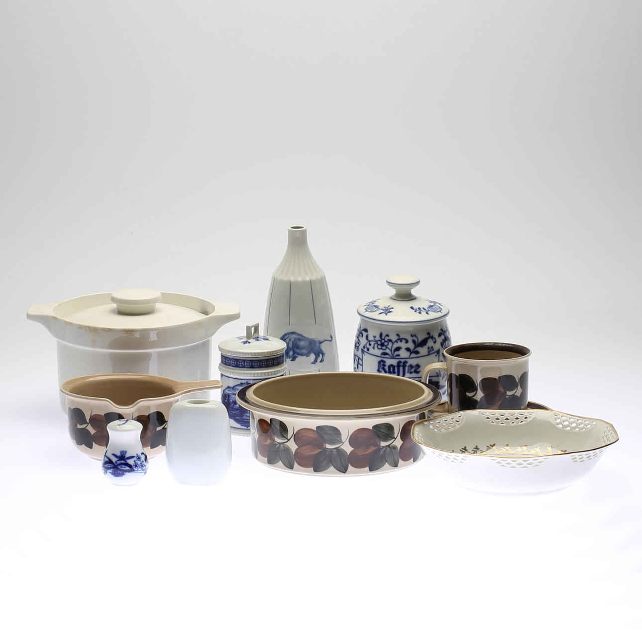 PARTI VARDAGSPORSLIN, bl a Arabia och Rörstrand.