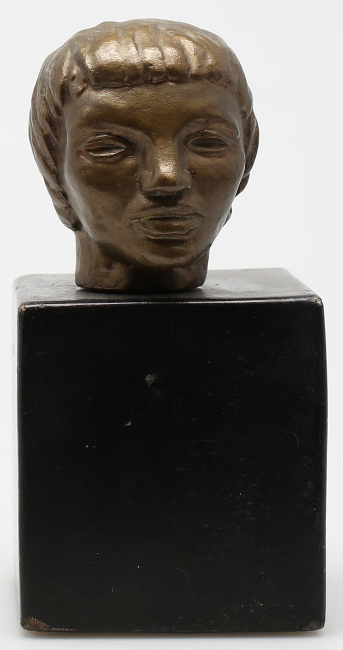 HELGE HÖGBOM. TILLSKRIVEN. Pojke. Brons. Osignerad.