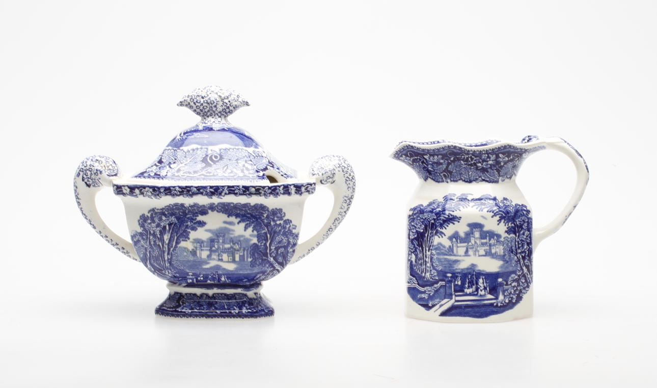 FRUKTTERRIN och MJÖLKKANNA, Mason's Vista, England, 1900-tal.