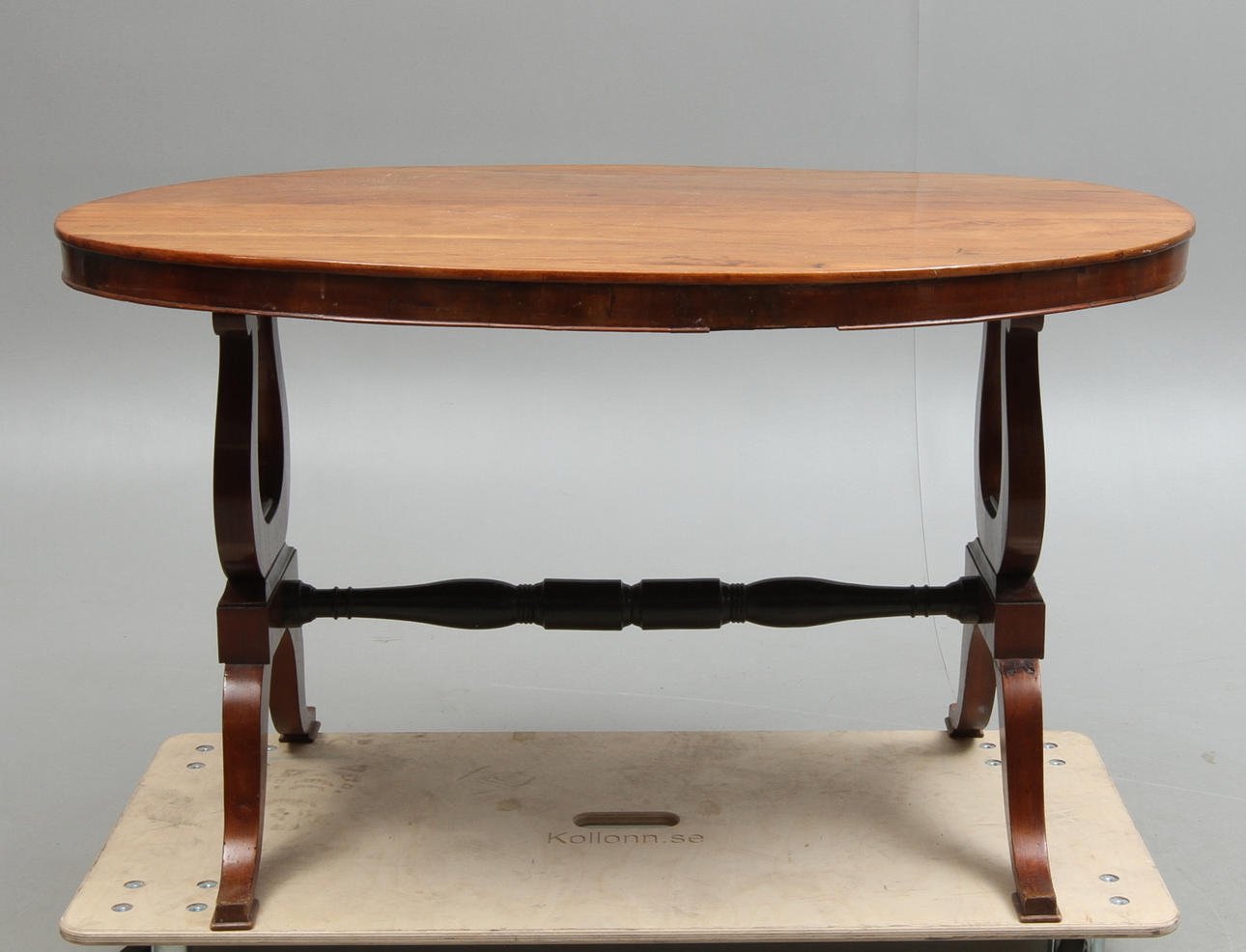 SALONGSBORD, england, 1800-tal.