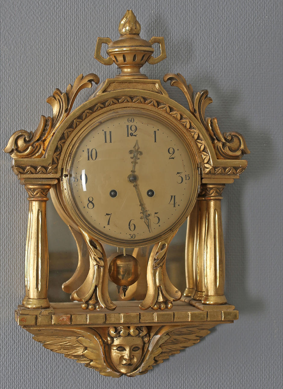 VÄGGPENDYL, gustaviansk stil, Westerstrands, Töreboda, 1900-tal.