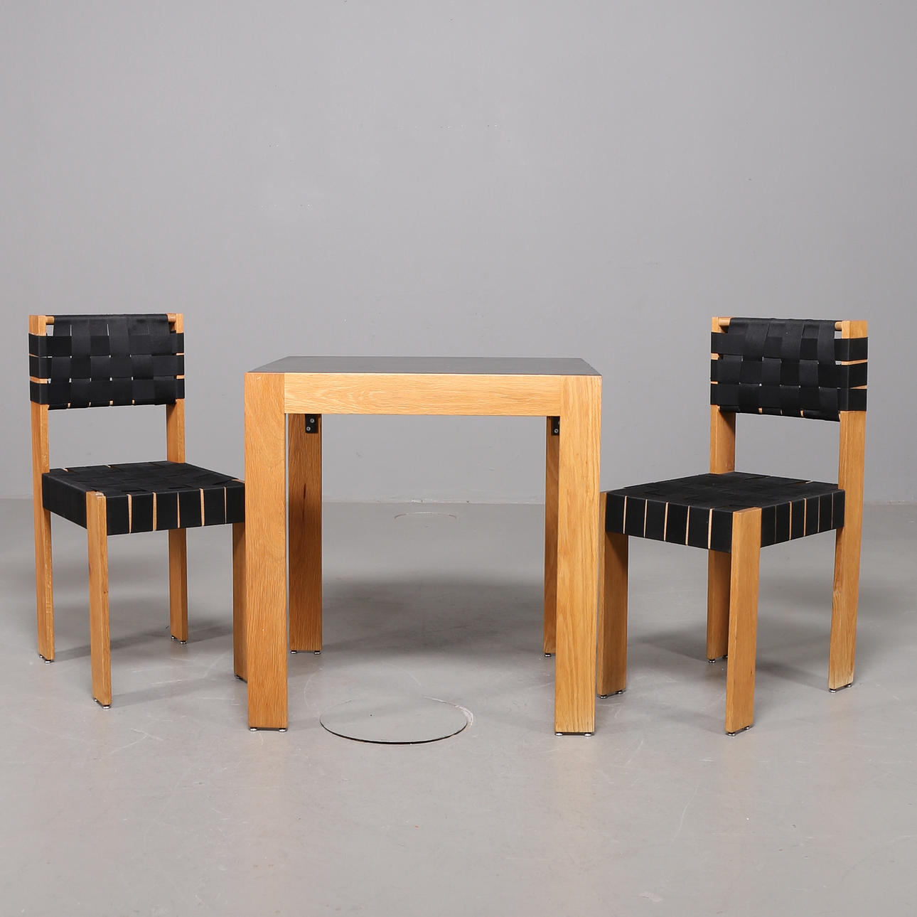 BLÅ STATION, bord med stolar, 3 delar.