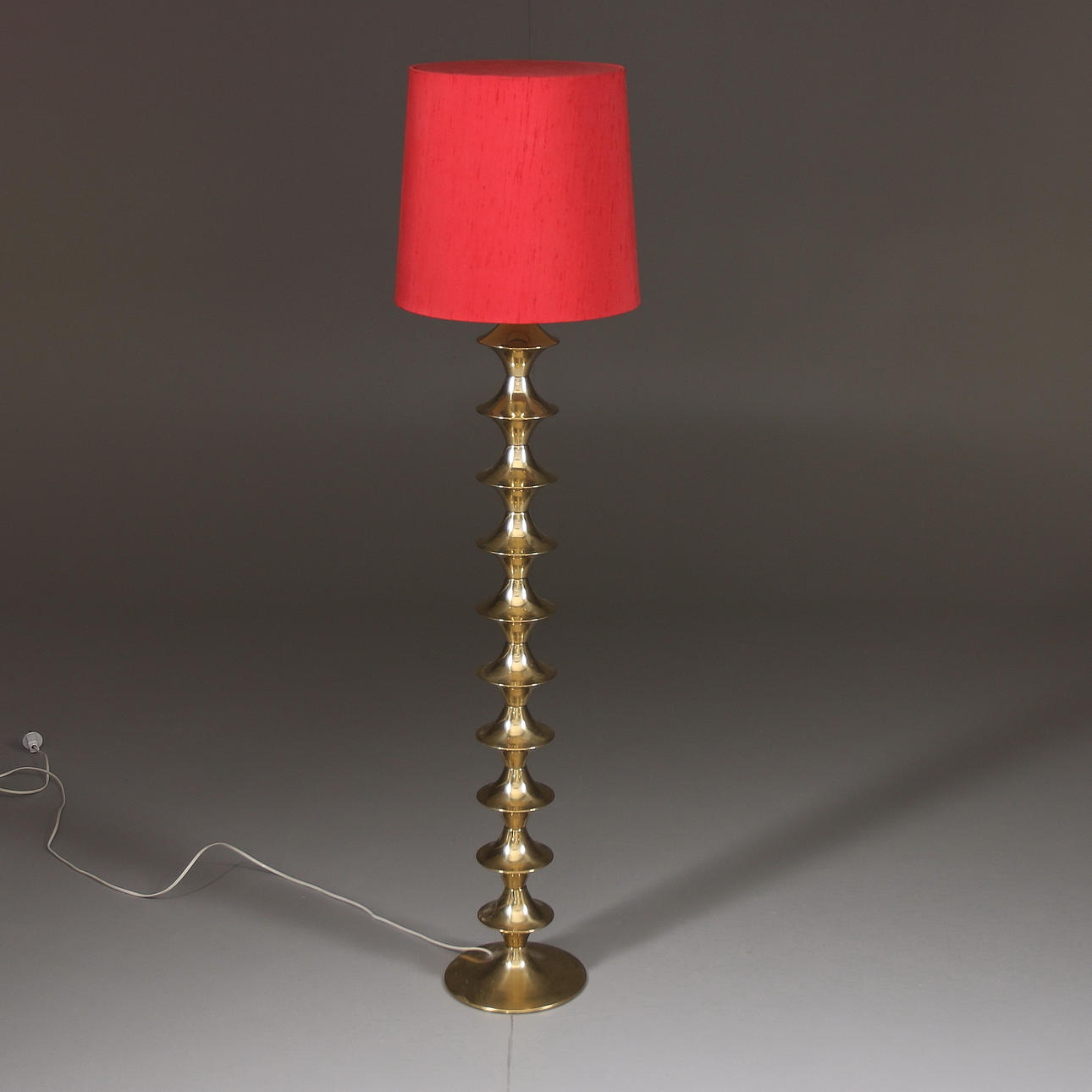 GOLVLAMPA, Elit AB, 1900-talets andra hälft.