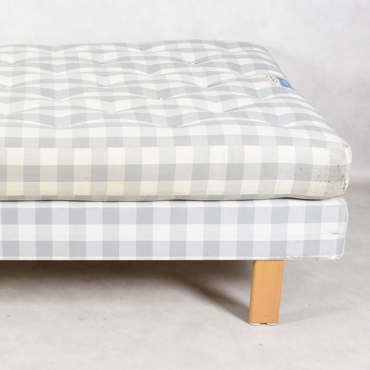 SENG, Hästens, 120x200 cm.