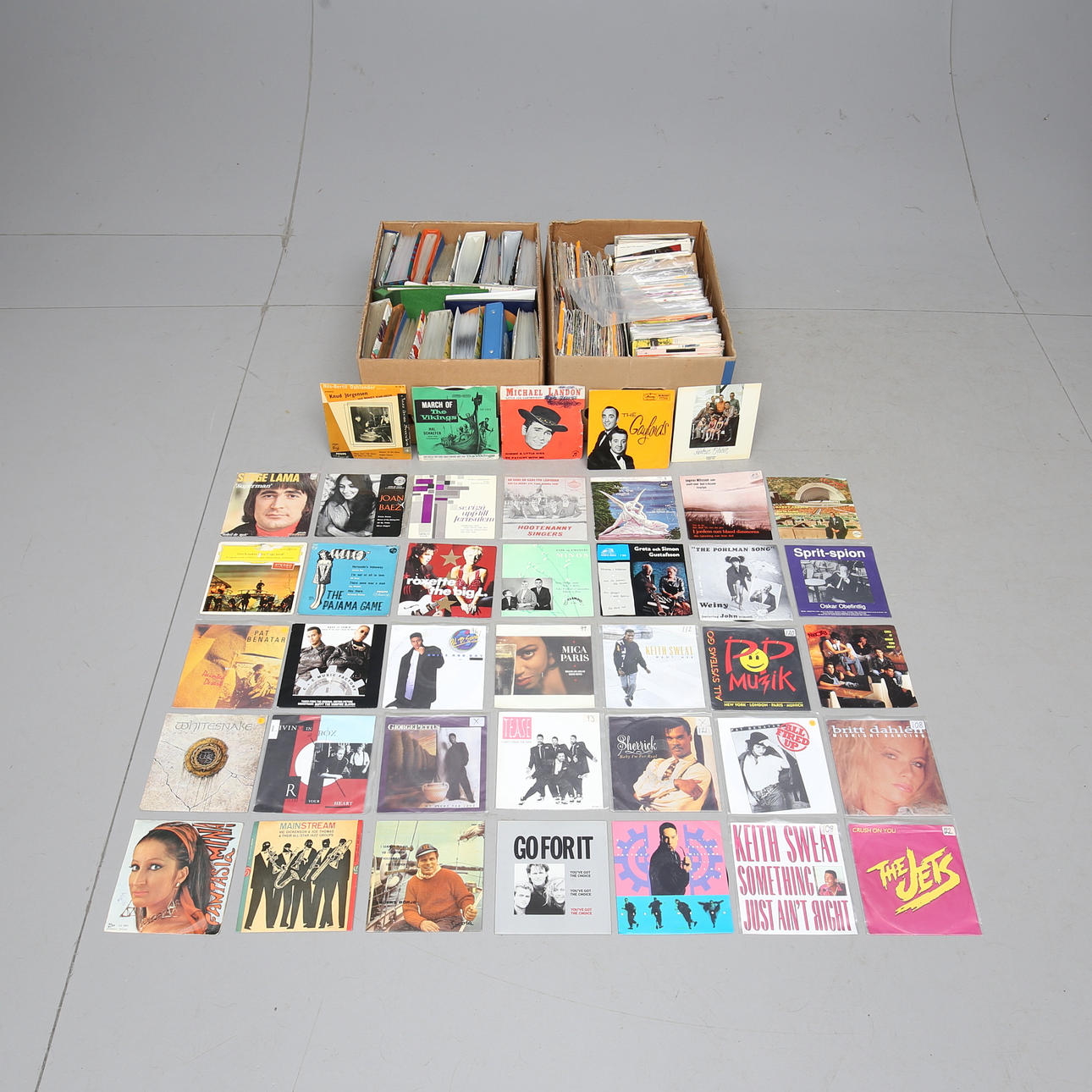 EP RECORDS AND SINGLES, 1900s. Miscellaneous - Miscellaneous - Auctionet