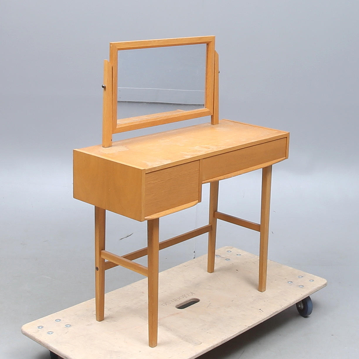 TOALETTBORD, 1960-tal.