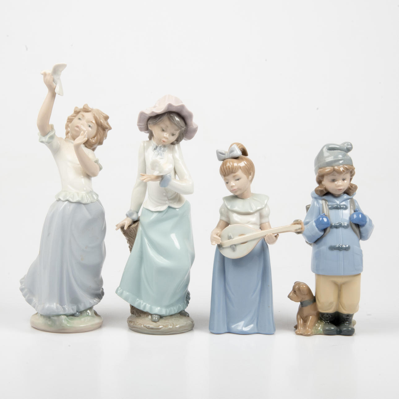 FIGURINER, 4 stycken, porslin, Nao.