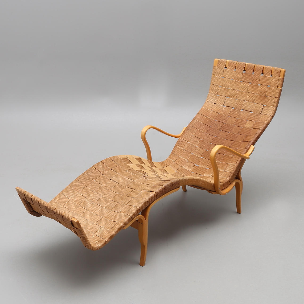 BRUNO MATHSSON. "PERNILLA 3", VILSTOL, Firma Karl Mathsson.