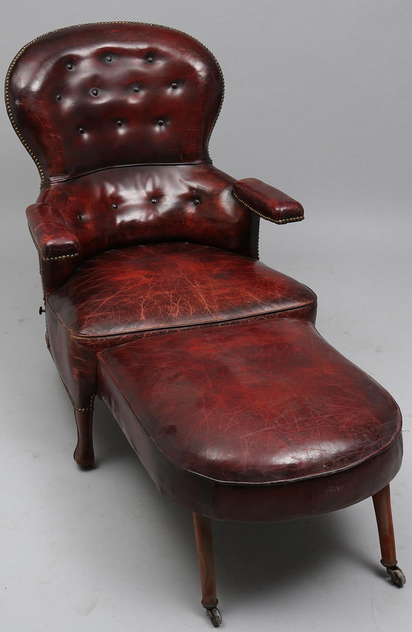 CHESTERFIELD FÅTÖLJ, Chesterfield-stil, England 1800-tal.