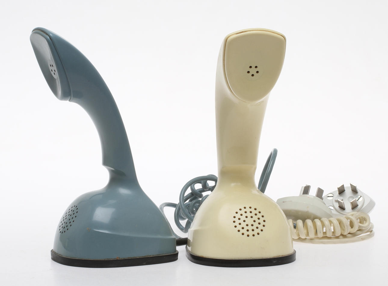 KOBRATELEFONER, Ericofon, 2 stycken, 1900-tal.