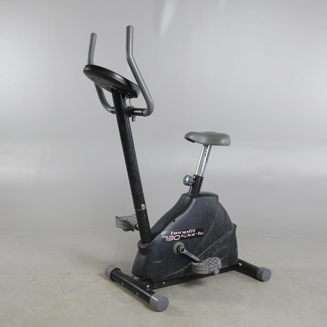 MOTIONSCYKEL,"Benefit 730 sport".