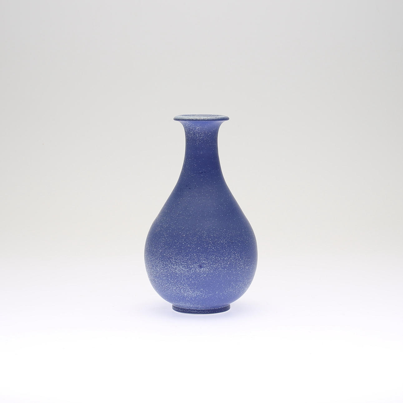 GUNNAR NYLUND. Vase, Steinzeug, signiert, Rörstrand.