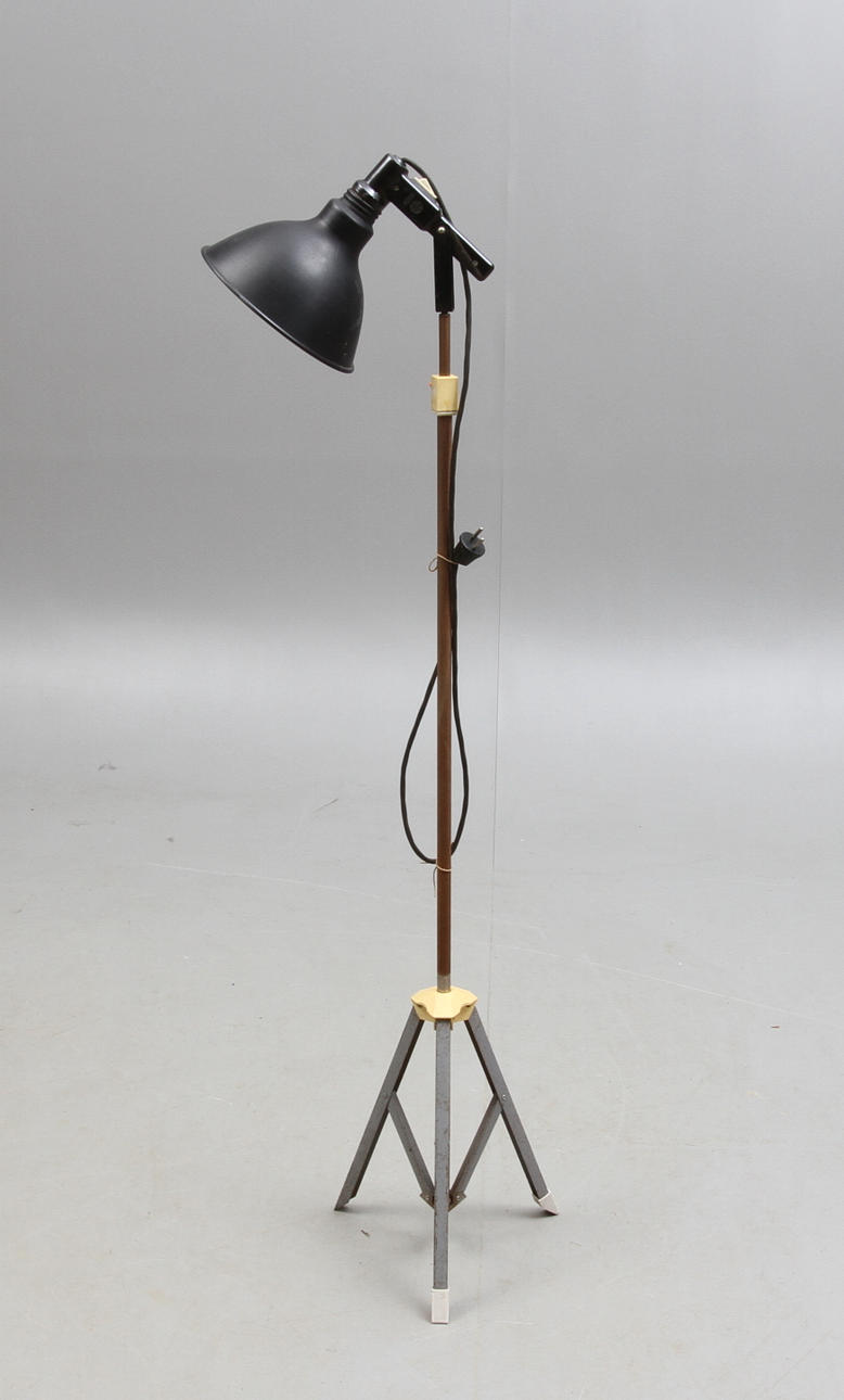 STUDIOLAMPA, Elwis, 1900-talets andra hälft.