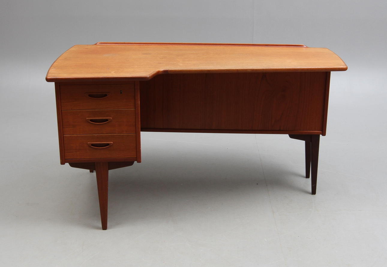 SKRIVBORD Lelångs Möbelfabrik, Bengtsfors, 1950/60-tal.