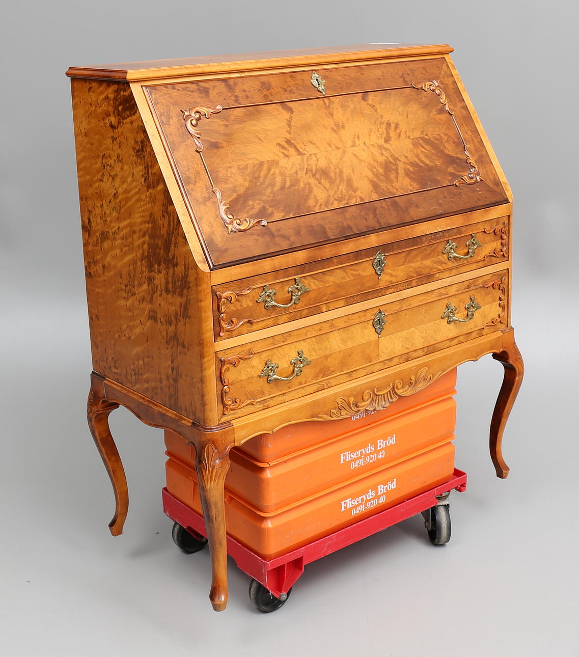 SEKRETÄR, Chippendale, 1900-talets första hälft.