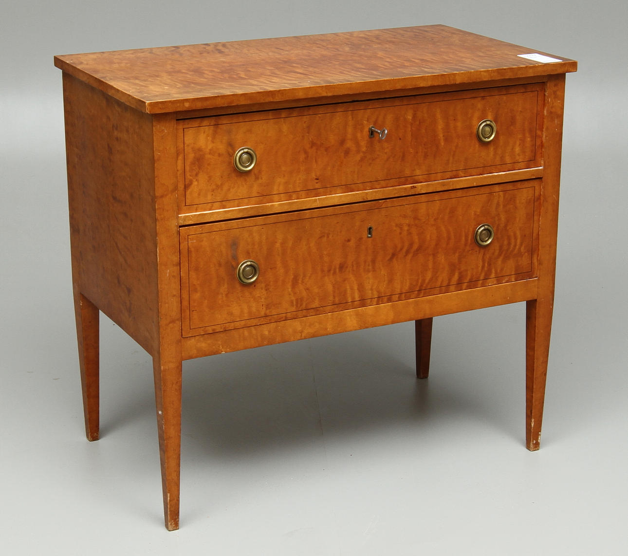 BYRÅ, gustaviansk stil, 1900-tal.