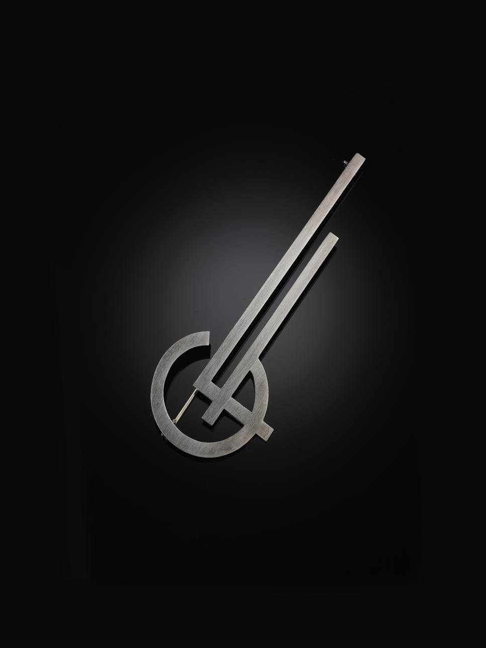 WIWEN NILSSON. BROSCH, silver, monogram CF. Signerad Wiwen Nilsson, stämplad AN, Lund 1939.