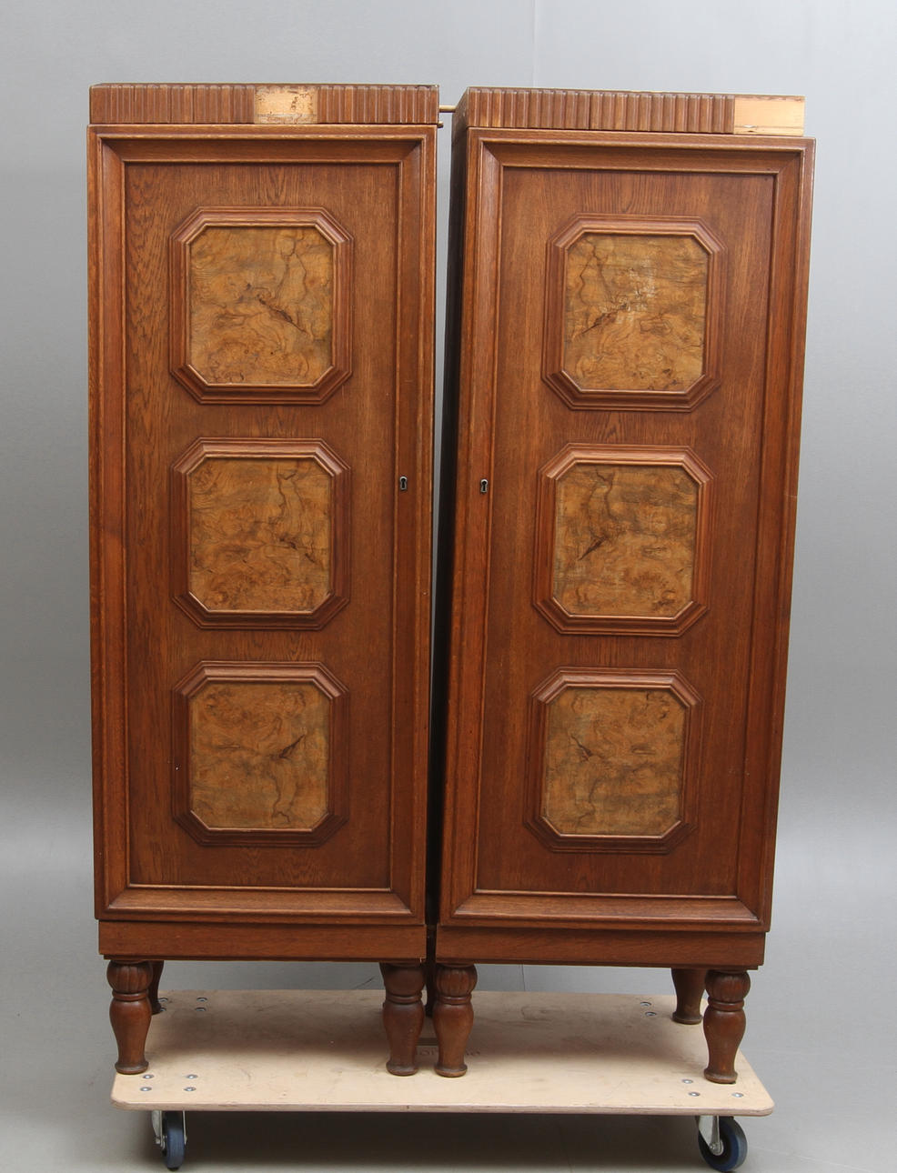 SKÅP, tvådelat, barockstil, 1900-tal.