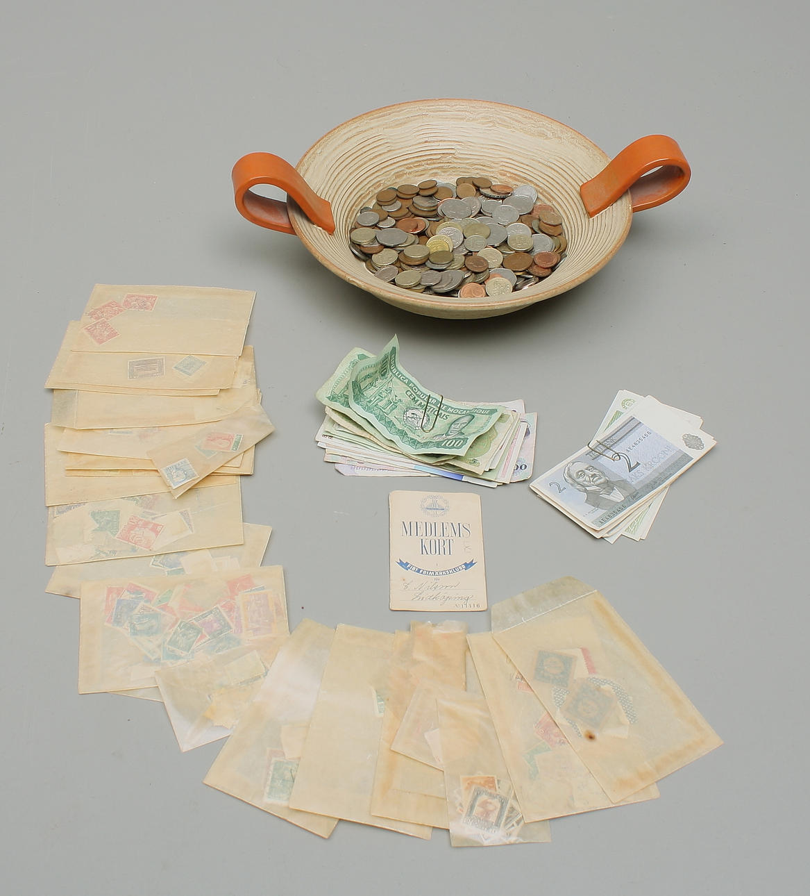 MYNT- OCH SEDELSAMLING + FRIMÄRKEN, Sverige.