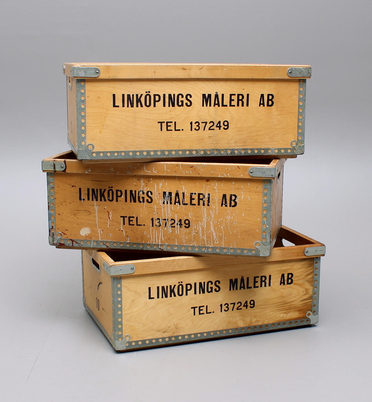 TRÄLÅDOR, 3 st, Linköping Måleri AB.