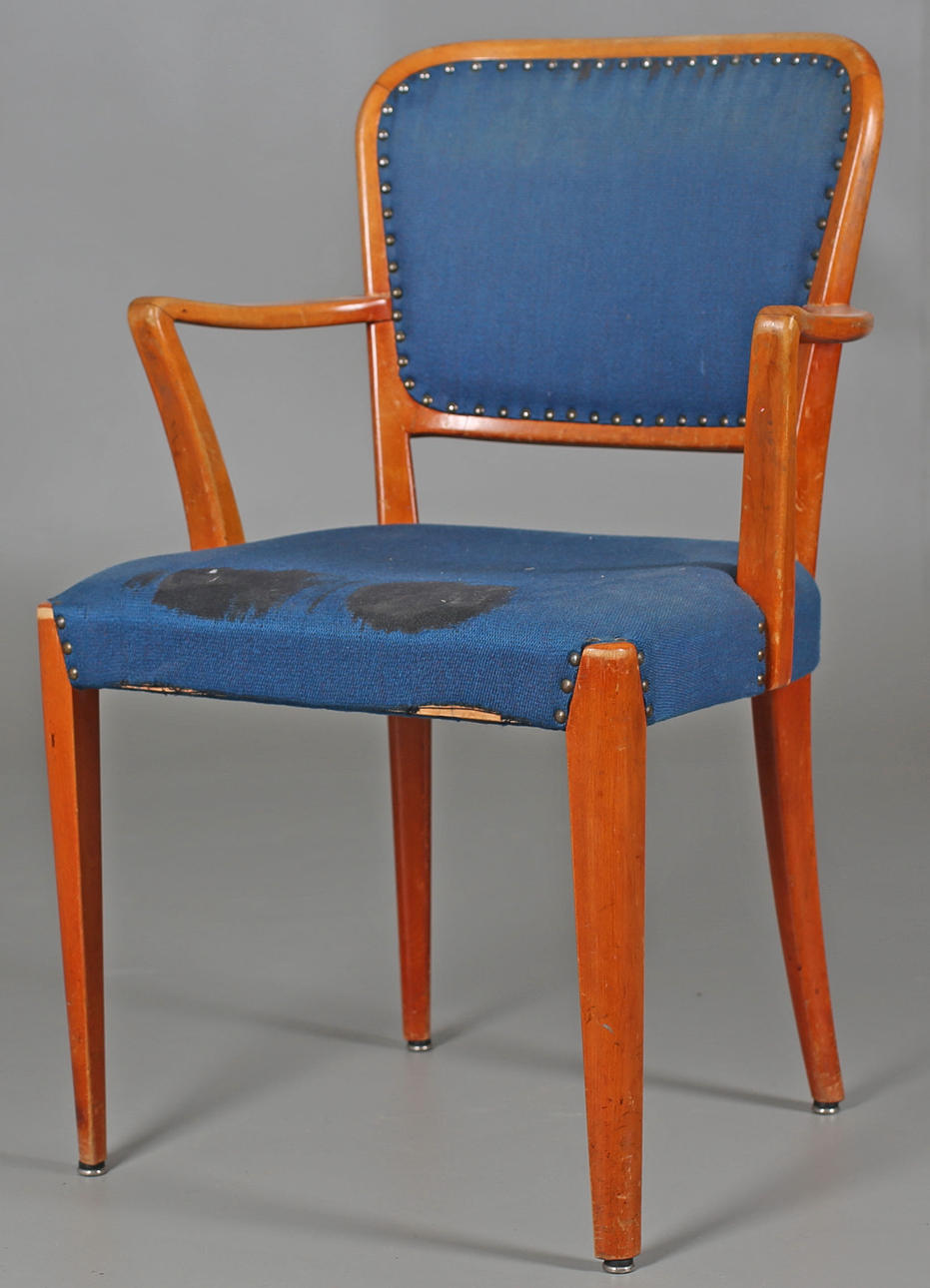 KARMSTOL, 1900-talets mitt.