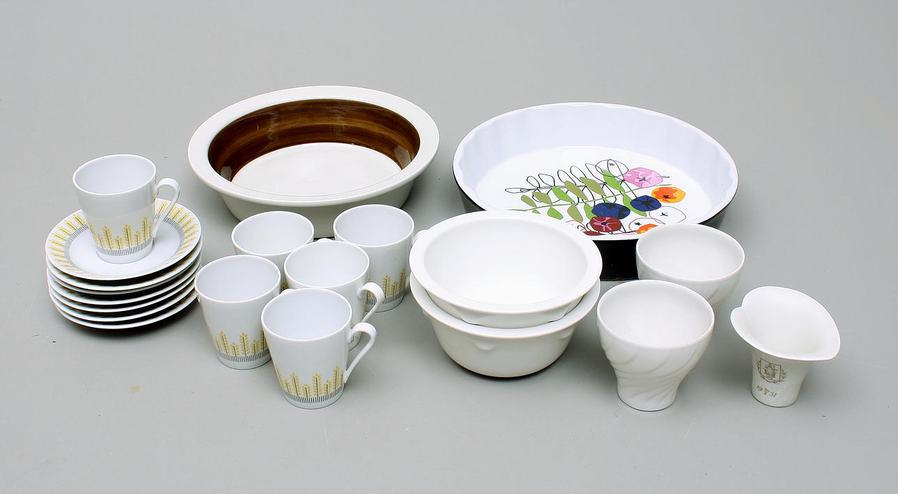 KAFFESERVIS, 6 delar, Karlskrona + KERAMIKFÖREMÅL, Rörstrand, Sagaform.