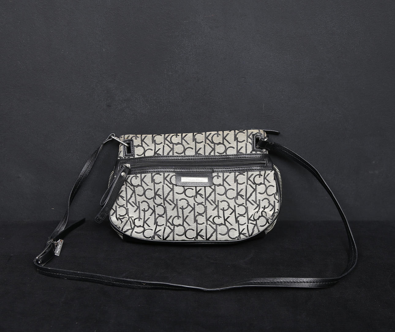 TASCHE, Calvin Klein.