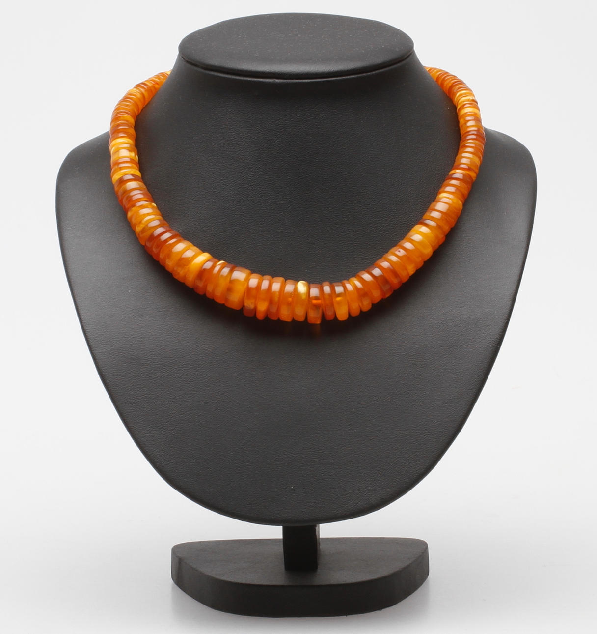 HALSBAND, "ringar", bärnsten, vikt ca 38 gram.