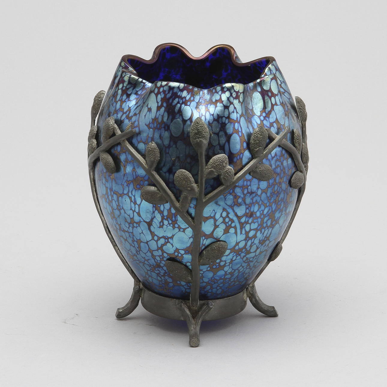 VAS, glas, möjligen Lutz, tidigt 1900-tal.