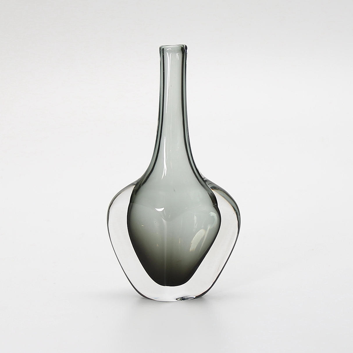 VAS, Nils Landberg, signerad, Orrefors, 1900-talets andra hälft.