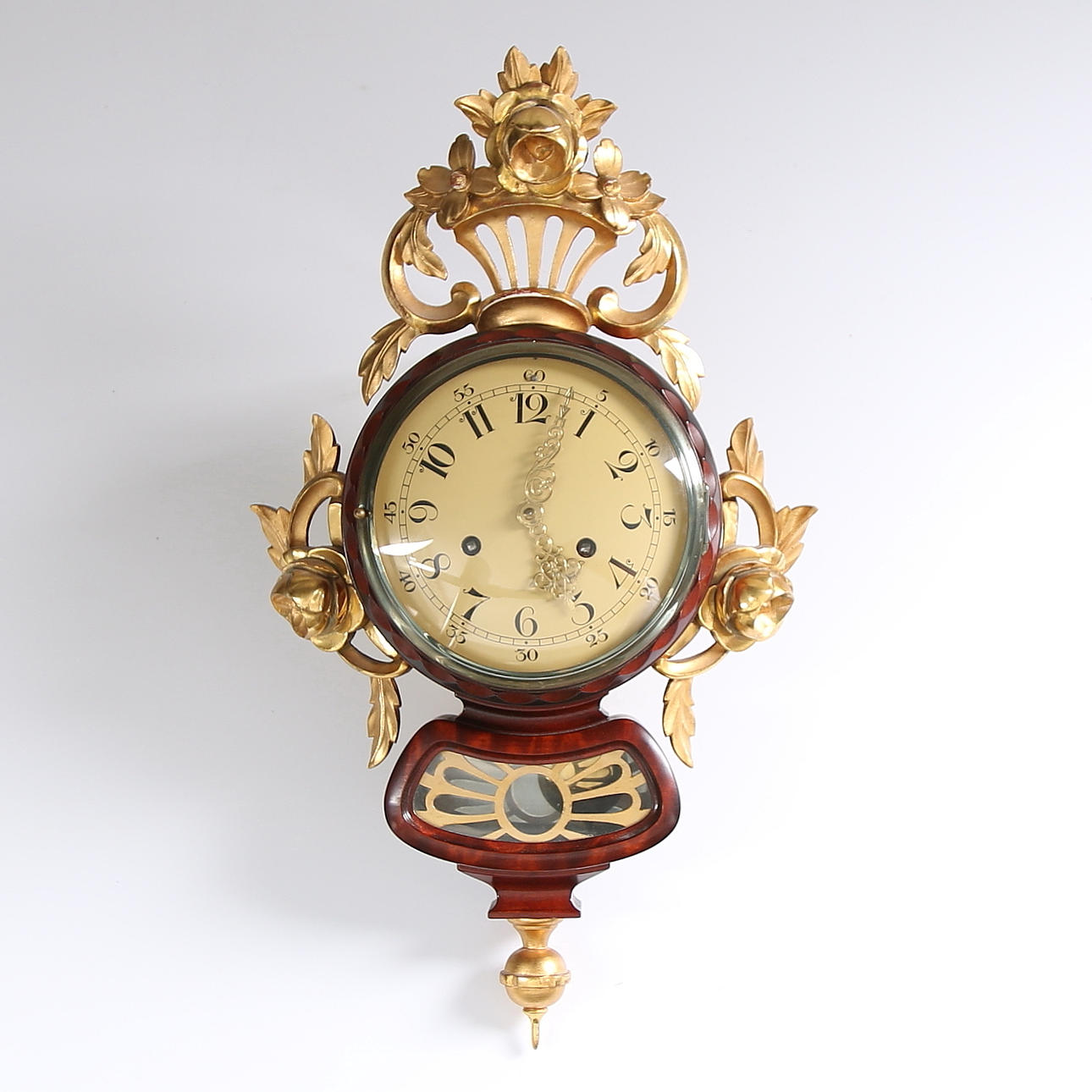 VÄGGPENDYL, Rokokostil, 1900-talets mitt.