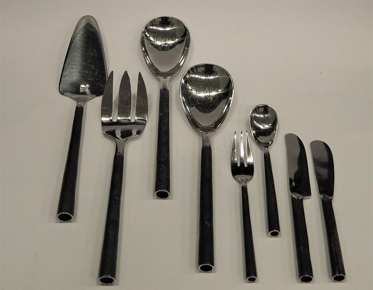 BESTICK, stål, 8 delar, "Rangthong", Thailand.