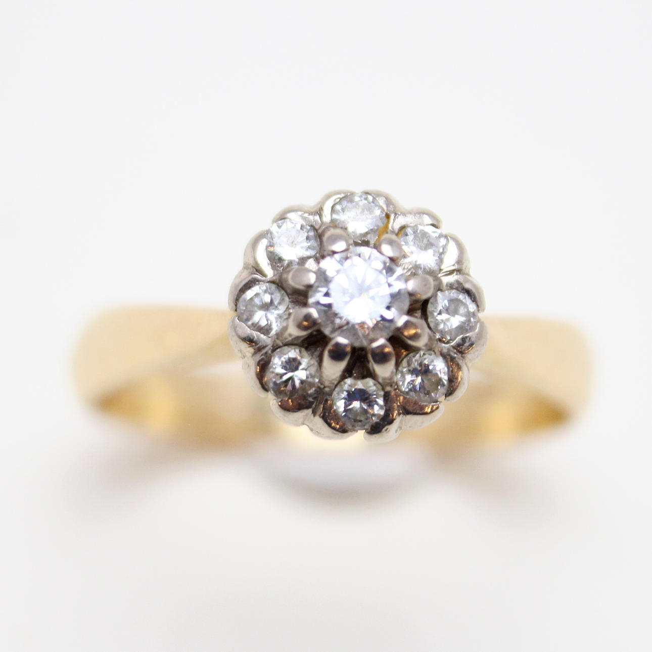 RING med diamanter totalt 0,38ct 18K.