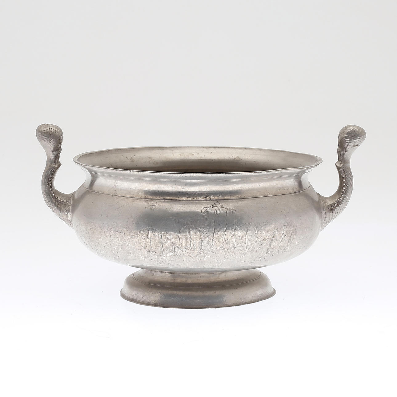 KALLSKÅL, tenn, 1820.